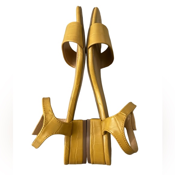 NWOB Lauren Conrad Sandal Size 6 - Picture 2 of 5